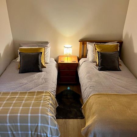 Tom Rocky'S Farmyard Villa Templemore Dış mekan fotoğraf
