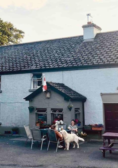 Tom Rocky'S Farmyard Villa Templemore Dış mekan fotoğraf