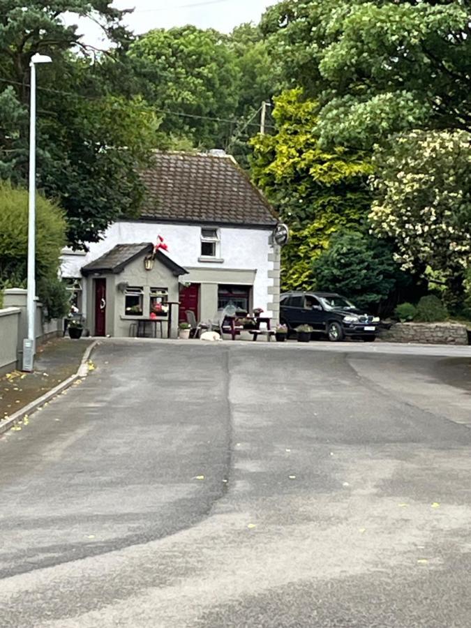 Tom Rocky'S Farmyard Villa Templemore Dış mekan fotoğraf